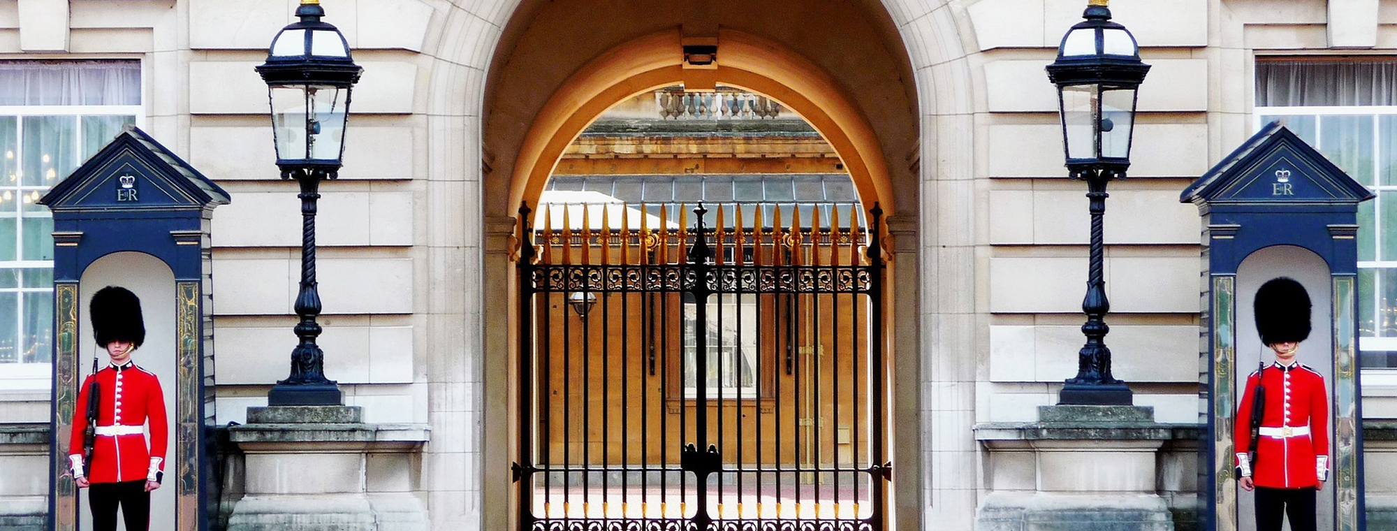 England Great Britain London Buckingham Palace Gaurds Gate Expert