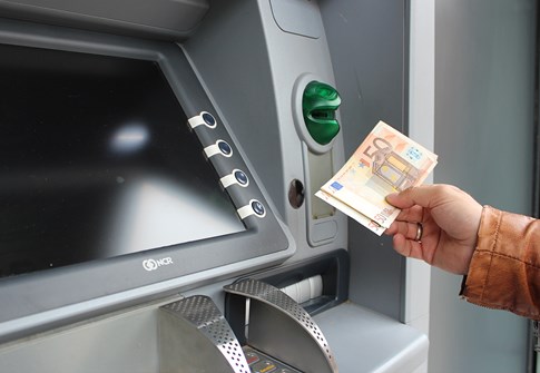 Tip Currency Exchange Atm Hand Euro