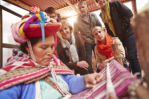 Peru Cusco Indigenous Women Weaving