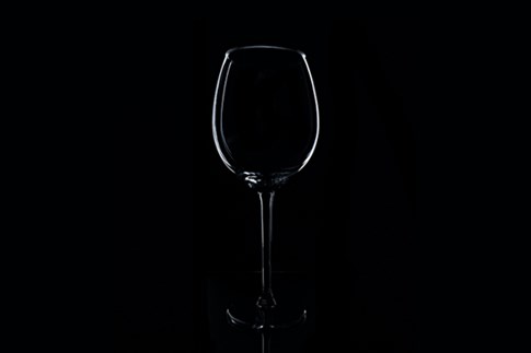 Bordeaux Wine Glass Black Background expert wine stemware