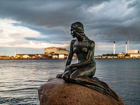 denmark copenhagen bay little mermaid statue hans christian andersen expert harbor
