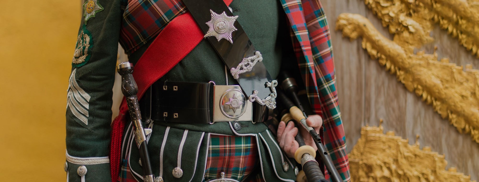 Meet a professional bagpiper on several of our Scotland tours