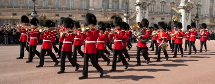 England London Explorer Grenadier Guards At Buckingham Palace