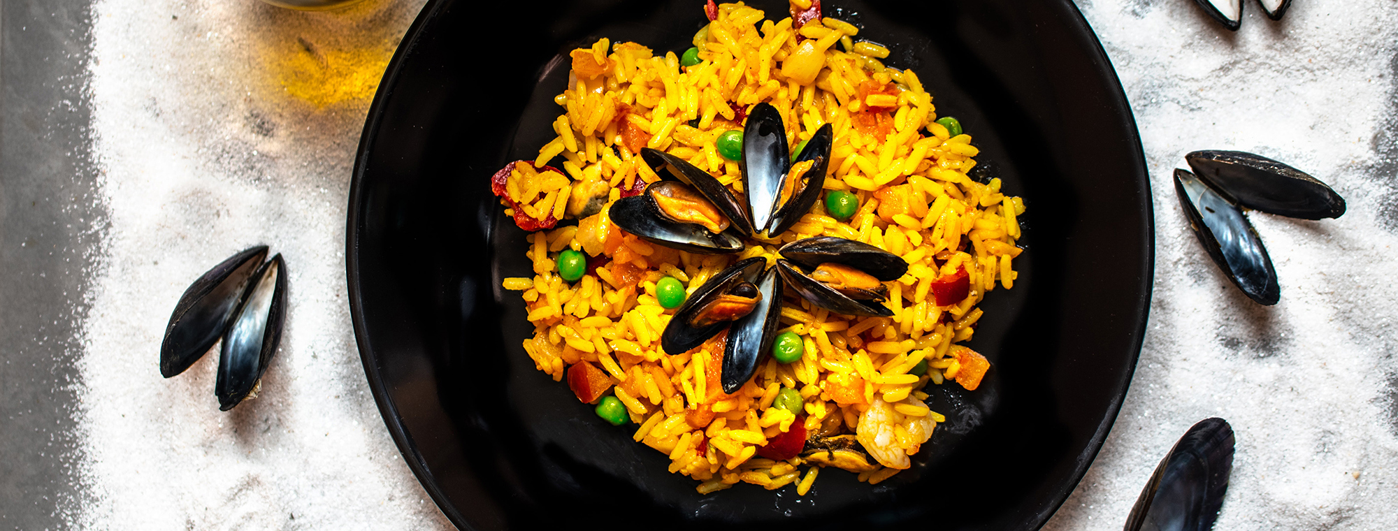 Paella Served Plated Salt Mussels Expert