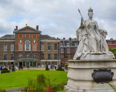 London England Uk Great Britain Kensington Palace Queen Victoria Statue
