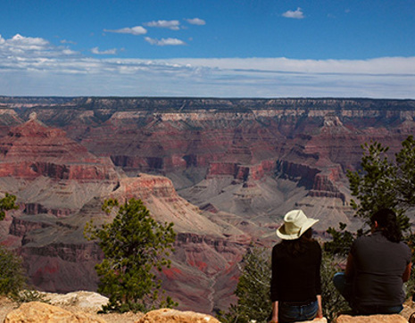 Usa Grand Canyon South Rim People Sitting Arizona
