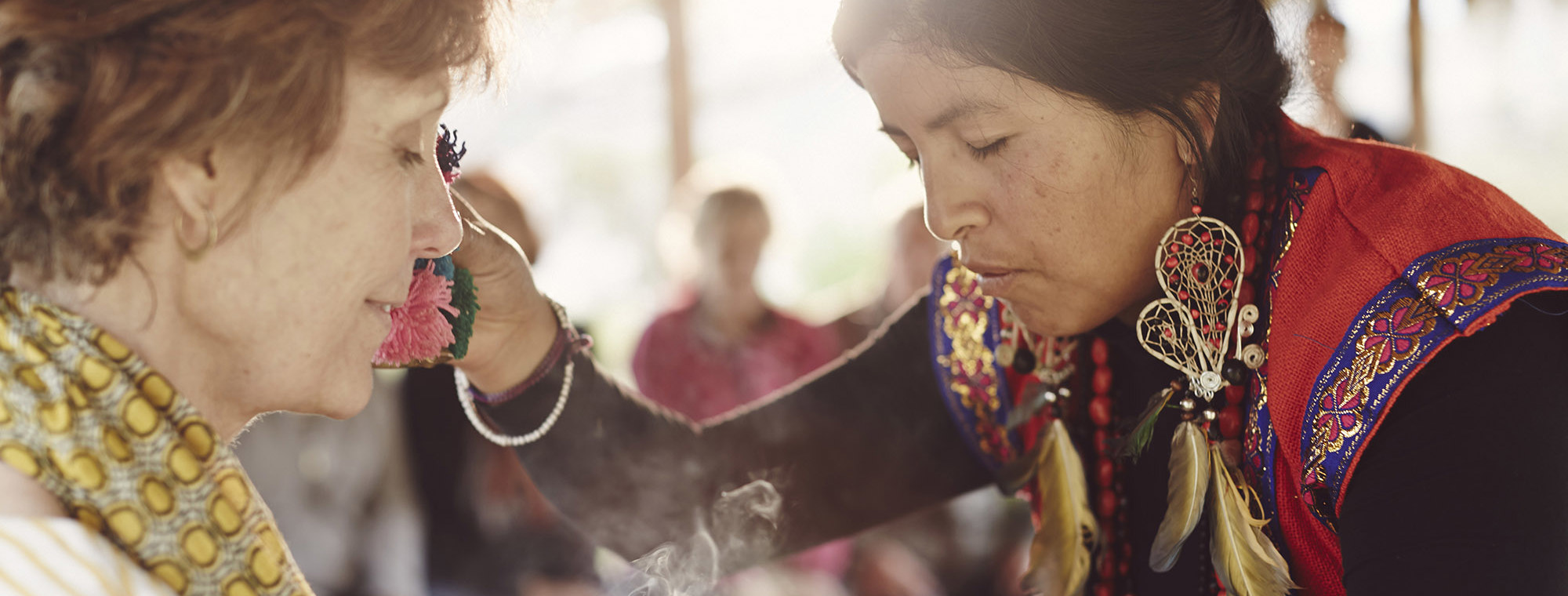 Peru Cusco Indigenous Women Saqsaywaman Shaman Ritual Tt