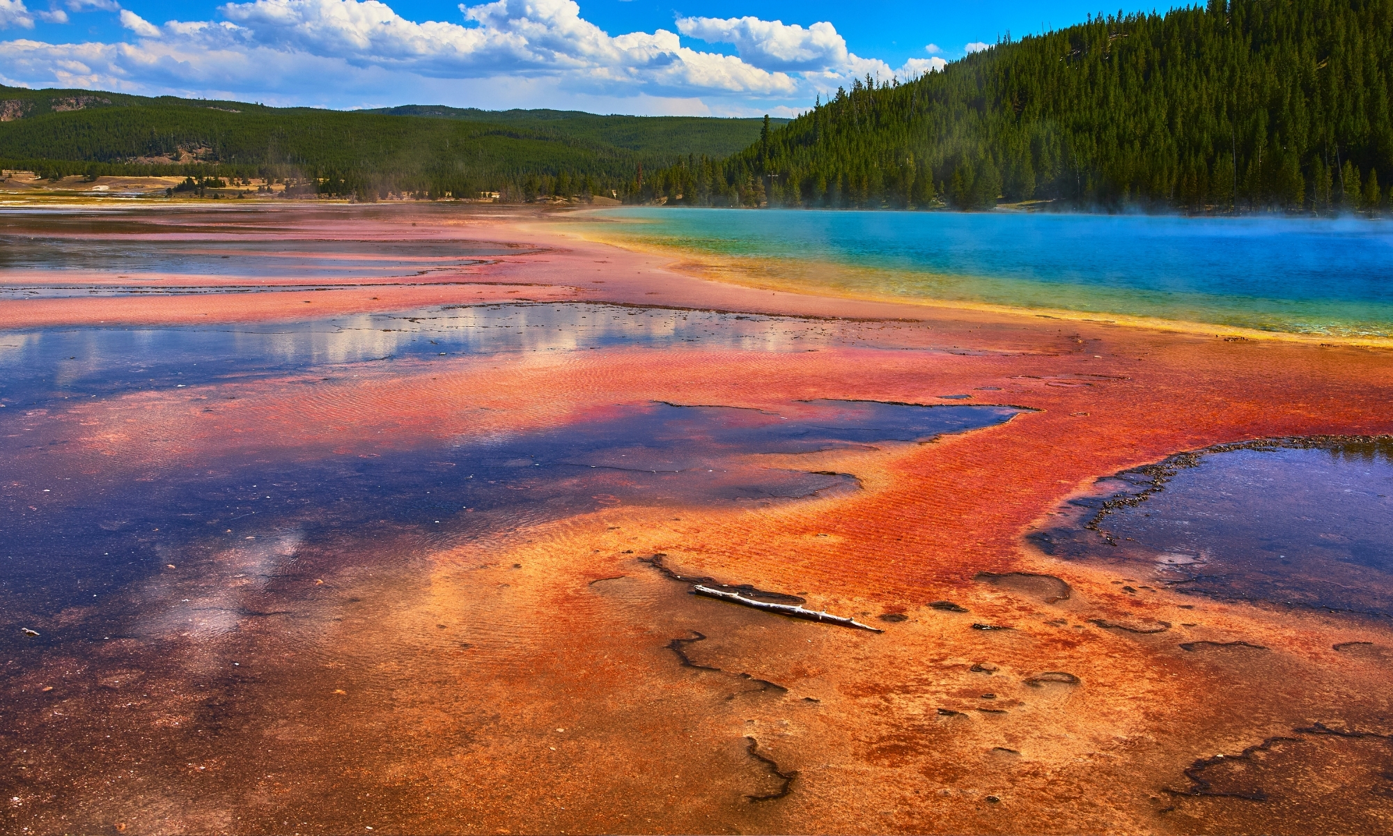 Usa Yellowstone National Park Wyoming Montana Grand Prismatic Spring Best Places To Book A Trip In America Tour Dark Overlay Collections Expert Travel Advice Guided Vacations