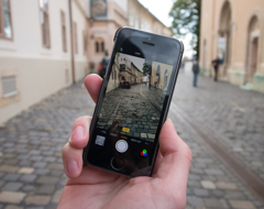 Expert Cell Phone Cobblestones Picture Tech