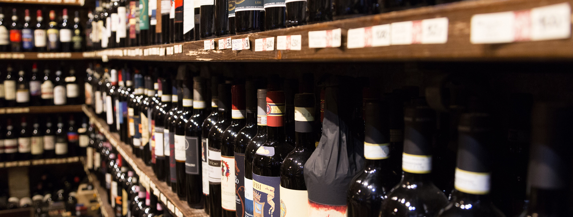 Expert Wine Bottles Shop Italian Lables