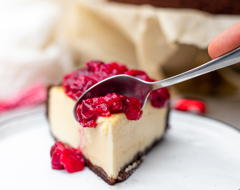 Recipe Expert Cheesecake Plate Spoon Berry Eat