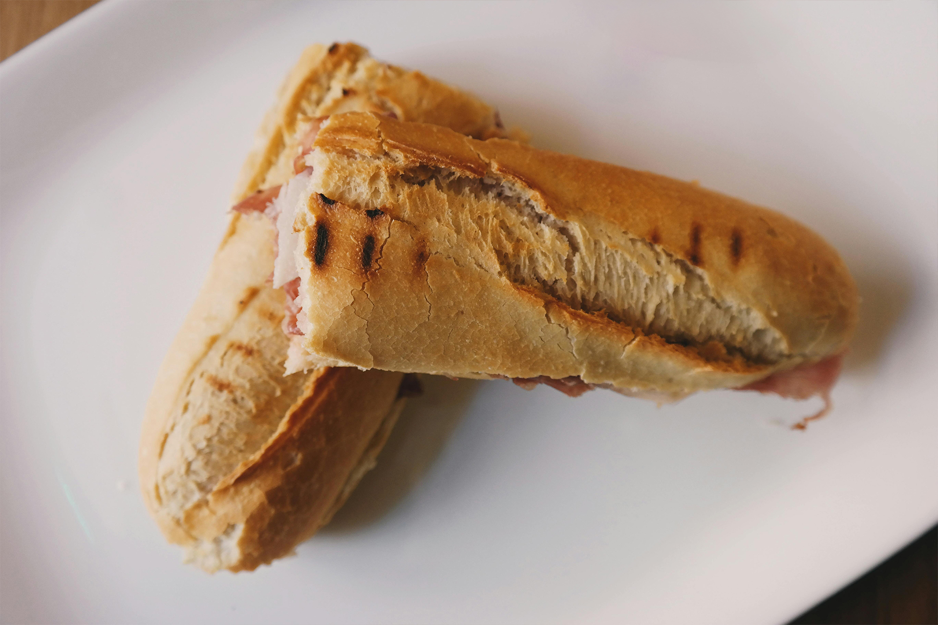 Expert Travel Advice 11 European Dishes To Try First Time Traveler Jambon Beurre Paris France Baguette Sandwich Butter Ham