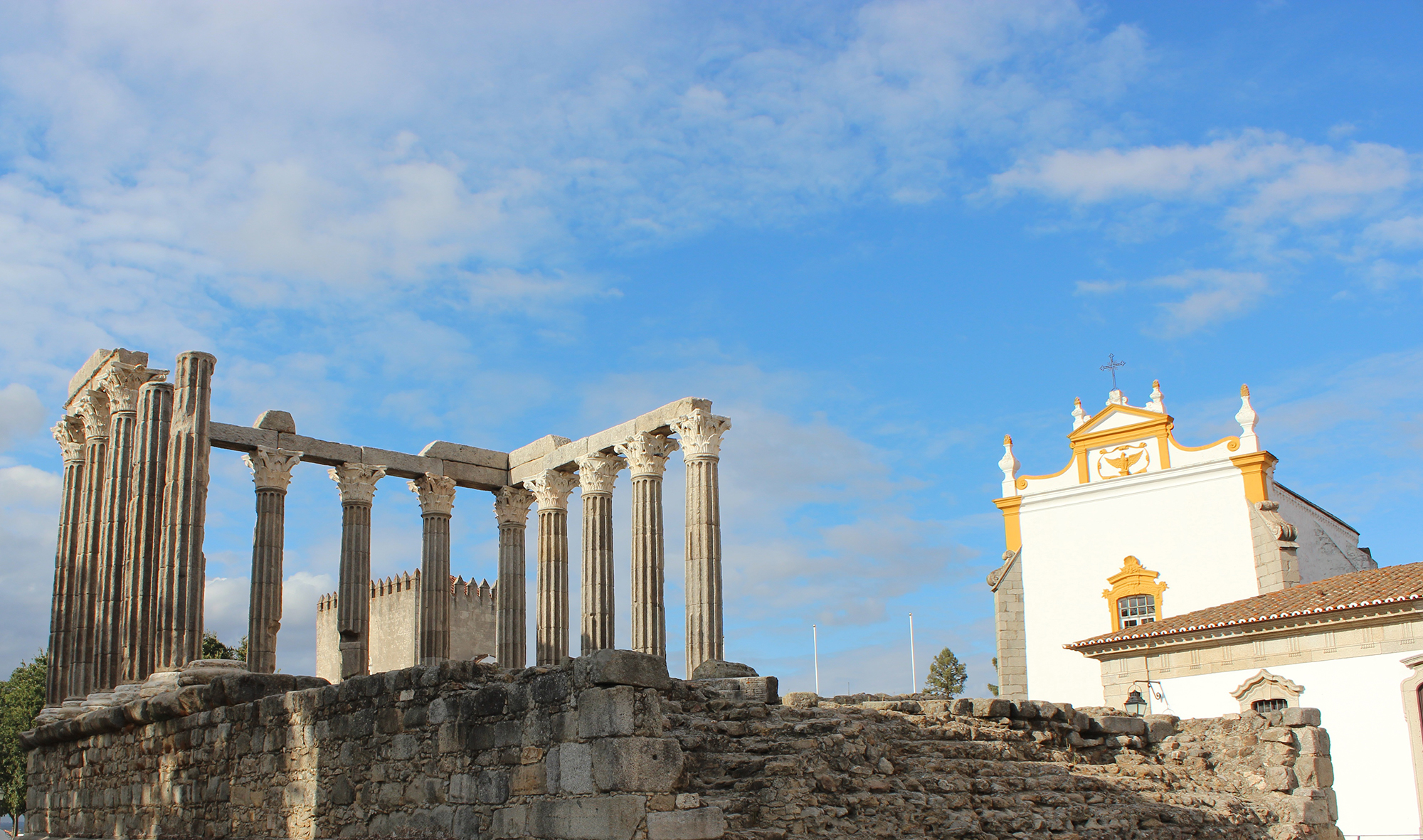 Portugal Evora Roman Ruins Temple Cathedral Expert