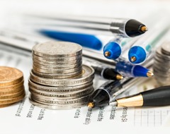 Coins Euros Leave A Tip Pens Split Tip How To Tip Internationally Guide Travel Advice