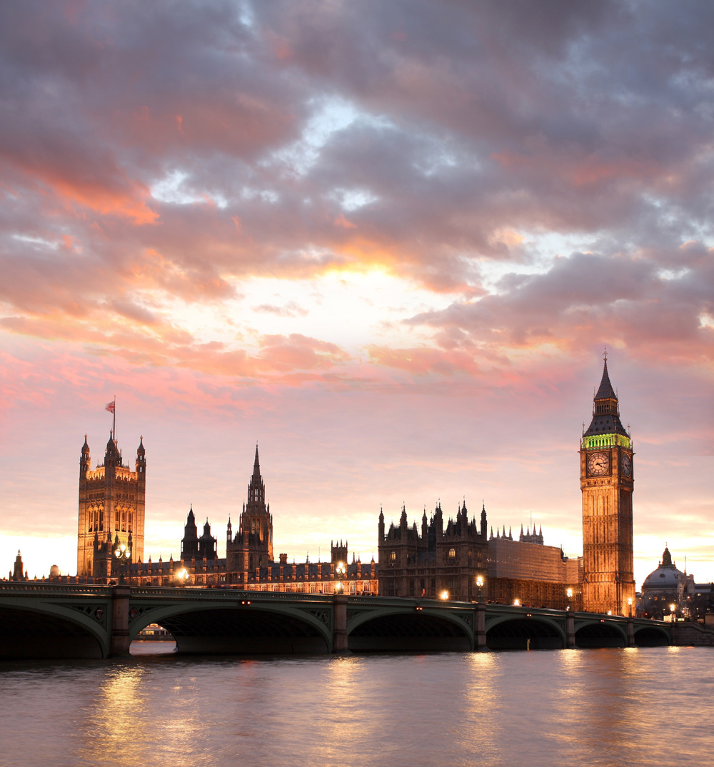 England London Big Ben At Night With Lots Of Sky