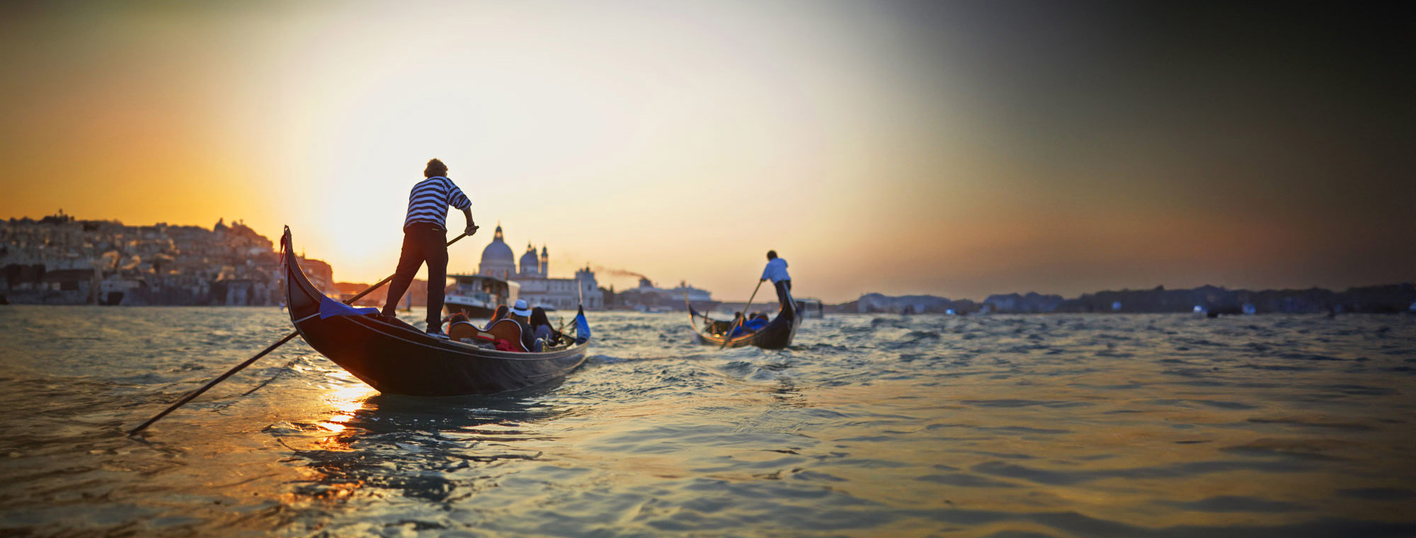 Hero Image Gondolier In Sunset