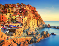 Italy Cinque Terra Vernazza Square (1)