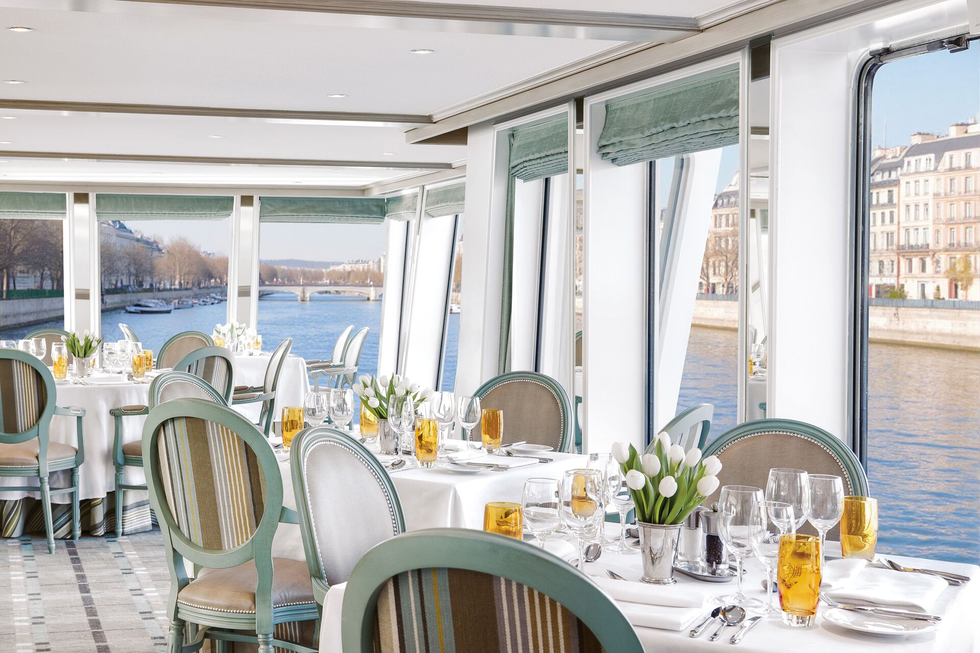 Large Trafalgar Harmonie Palace Restaurant