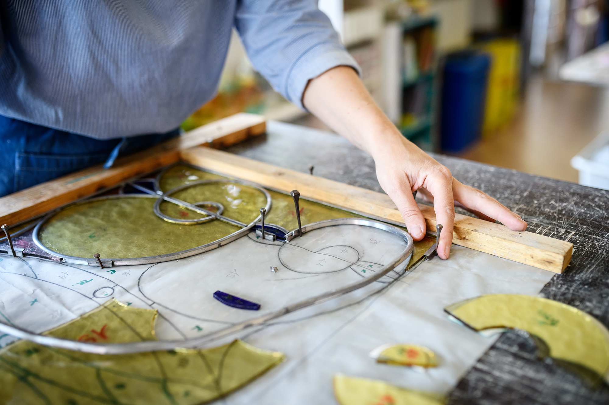 Expert Mtm Make Travel Matter Treadright Stained Glass Workshop Fusing Hands Italy Sienna Artist Art