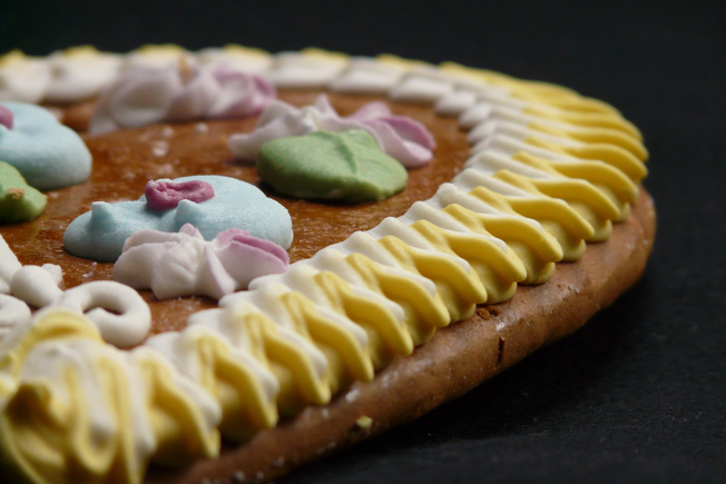 German Gingerbread Hearts - Lebkuchenherzen Recipe | Grand European Travel