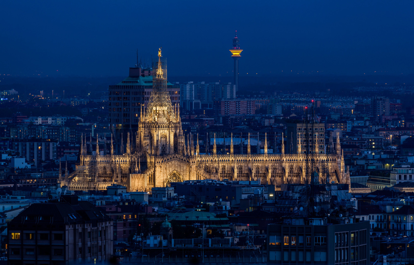 Italy Milan Duomo At Night