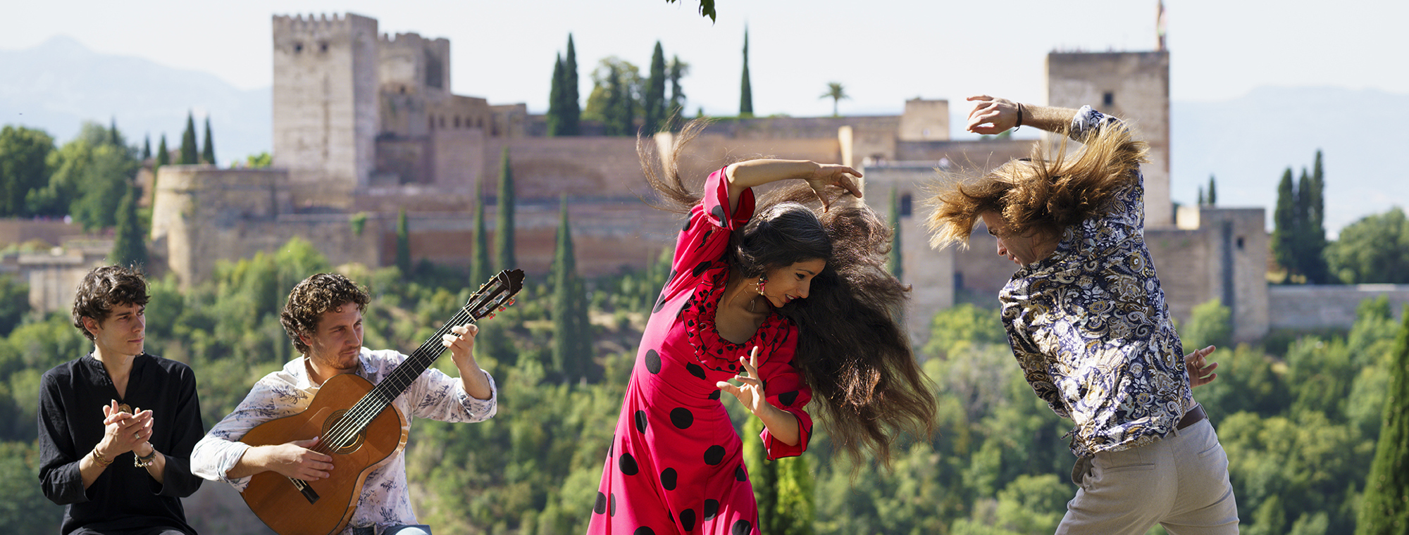 Expert Travel Advice History Art Musician And Dancers Performing Flamenco At Alhambra, Granada, Spain