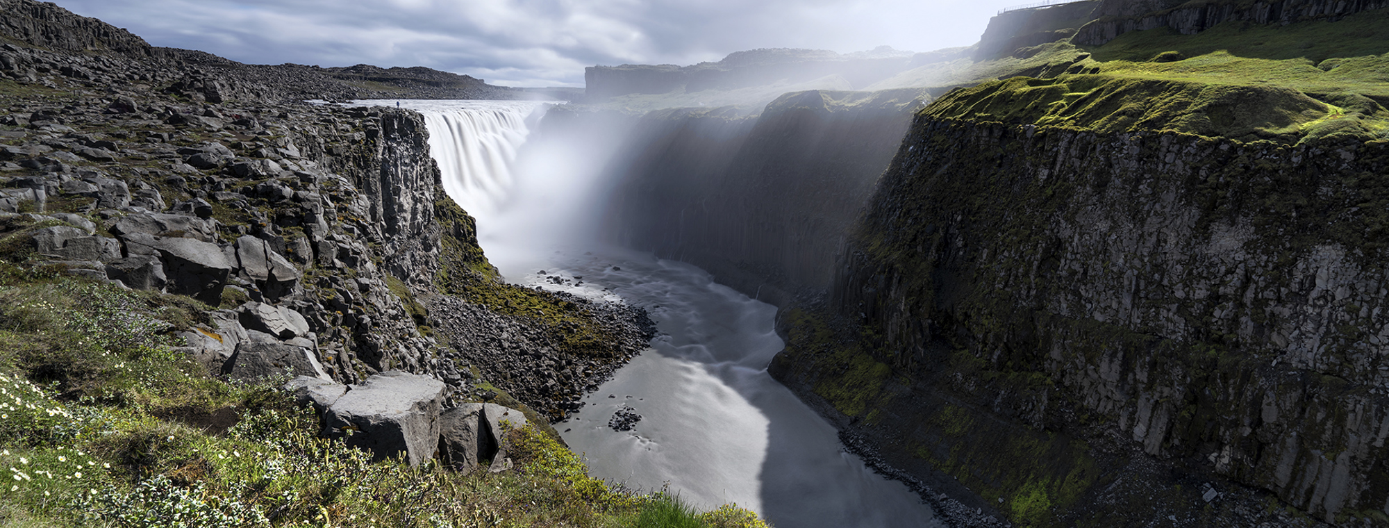 Iceland Dettifoss Waterfall Jökulsárgljúfur Canyon Northern Expert Travel Adivice Glaciers Gysers Waterfalls