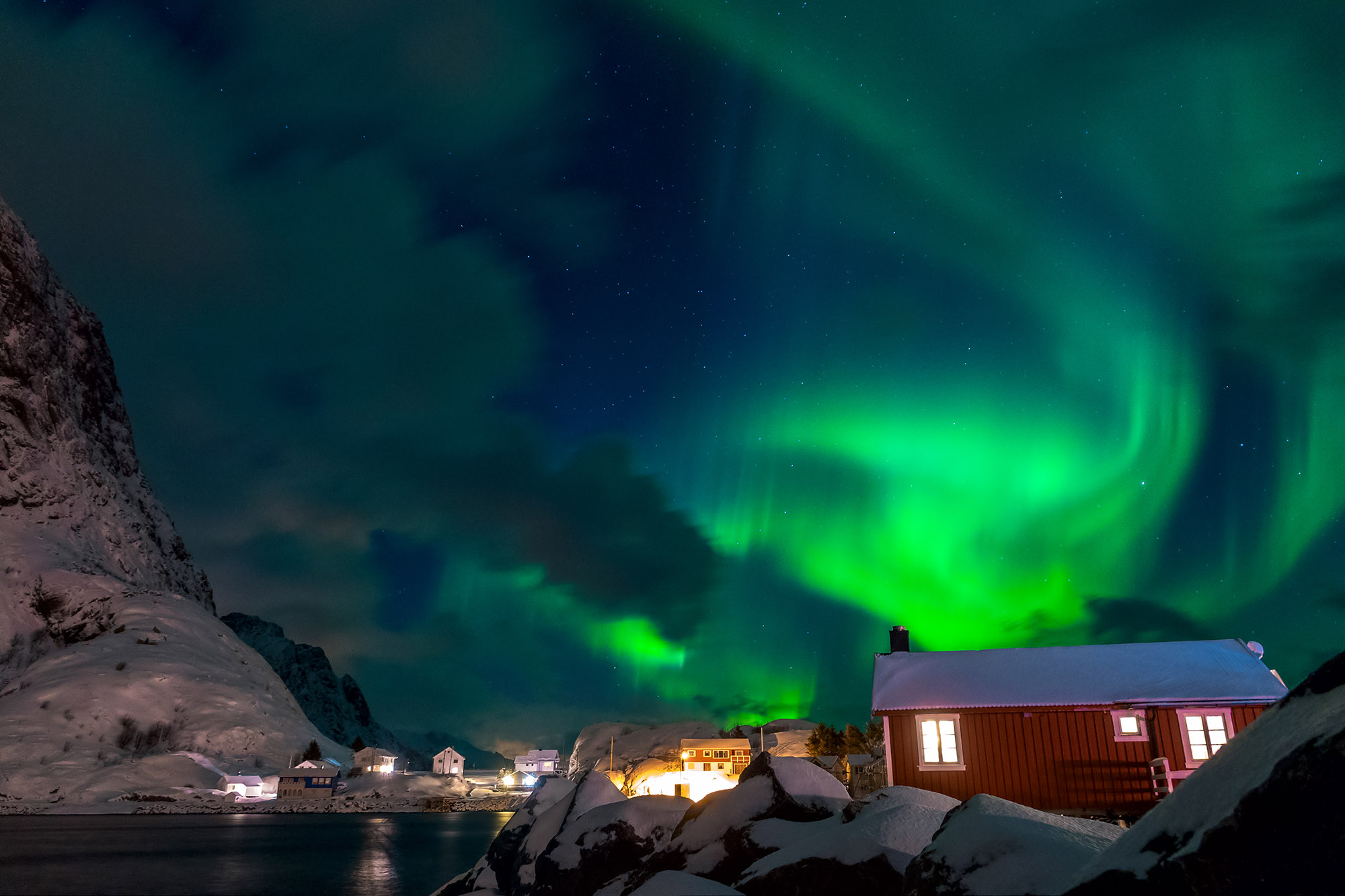Norway Northern Lights Green And Blue Red Building