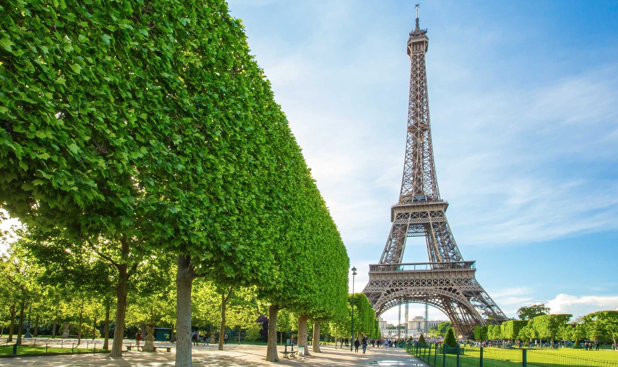 France Paris Eiffel Tower Expert Travel Advice Iconic Photos To Take Around The World