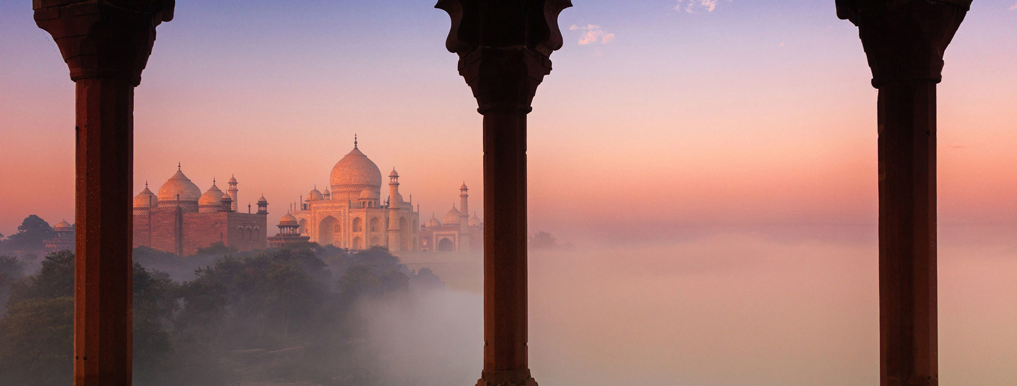 Hero Taj Mahal Dusk Agra India Gettyimages 462830919 1