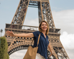 France Paris Eiffel Tower Woman Solo Traveler Expert