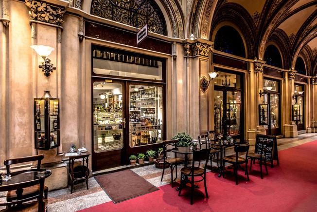 Vienna Austria Coffeehouse Culture